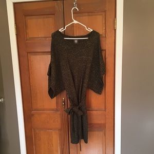 Sweater dress Olive green with gold thread